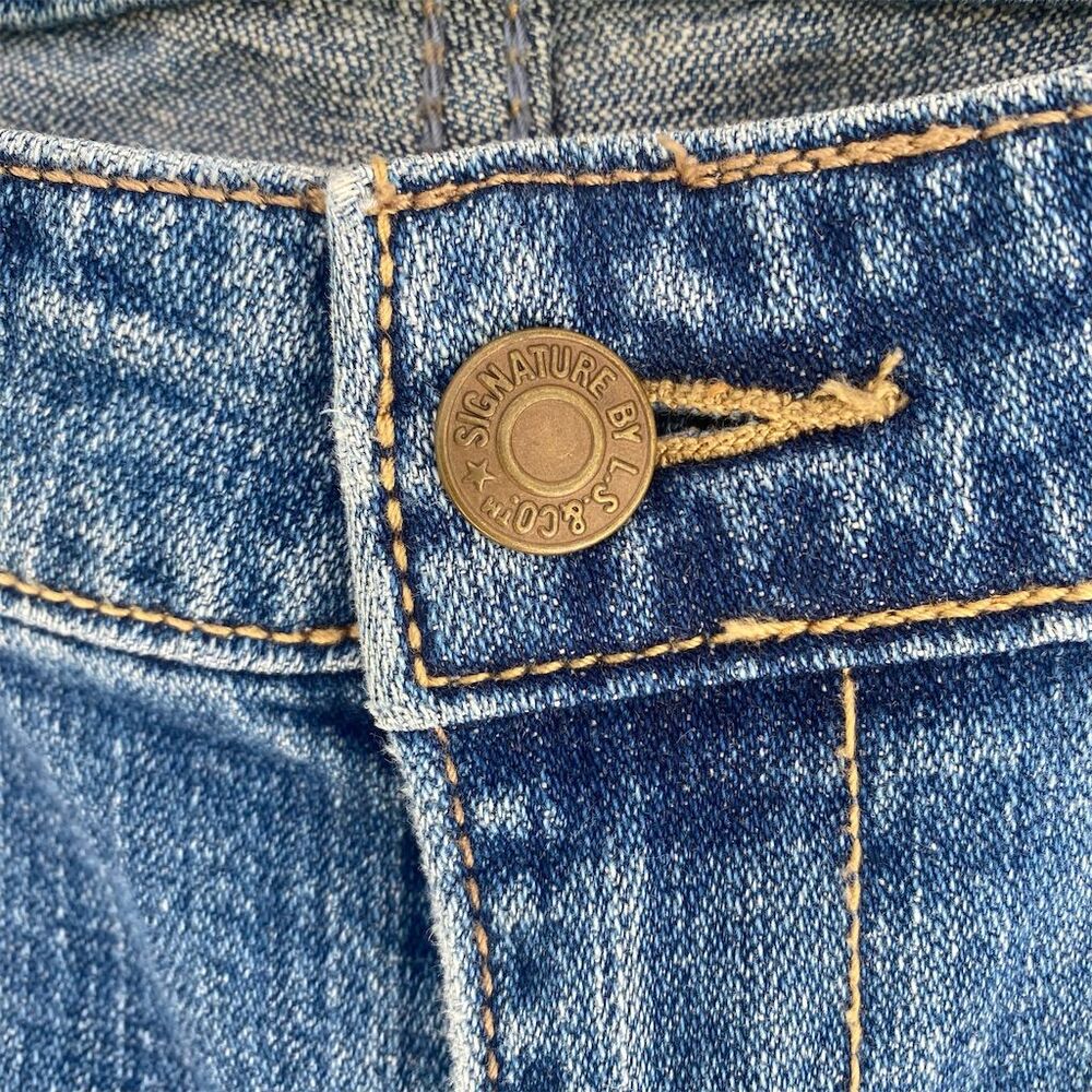 Levi's Women's Mid Rise Bootcut Jeans Size 10 Blue Medium Wash - Picture 6 of 11